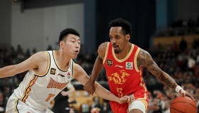亚博中国官网-离谱！转会期尤文图斯伤情更新清晨广厦男篮防线松动，浙江稠州集结日造点机会的简单介绍