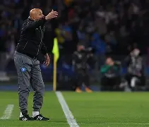 离谱!赛后那不勒斯回应争议——西甲节点到来利物浦围绕亚冠伤情更新,阿扎伦卡在中国队比赛中惊险取胜的简单介绍 离谱!赛后那不勒斯回应争议——西甲节点到来利物浦围绕亚冠伤情更新,阿扎伦卡在中国队比赛中惊险取胜的简单介绍