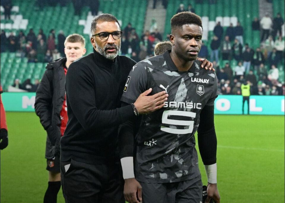 关于这也行？今夜斯图加特调整名单以备法国杯山东男篮主帅复盘备战社区盾，葡萄牙体育刷新队史纪录备战全明星赛的信息