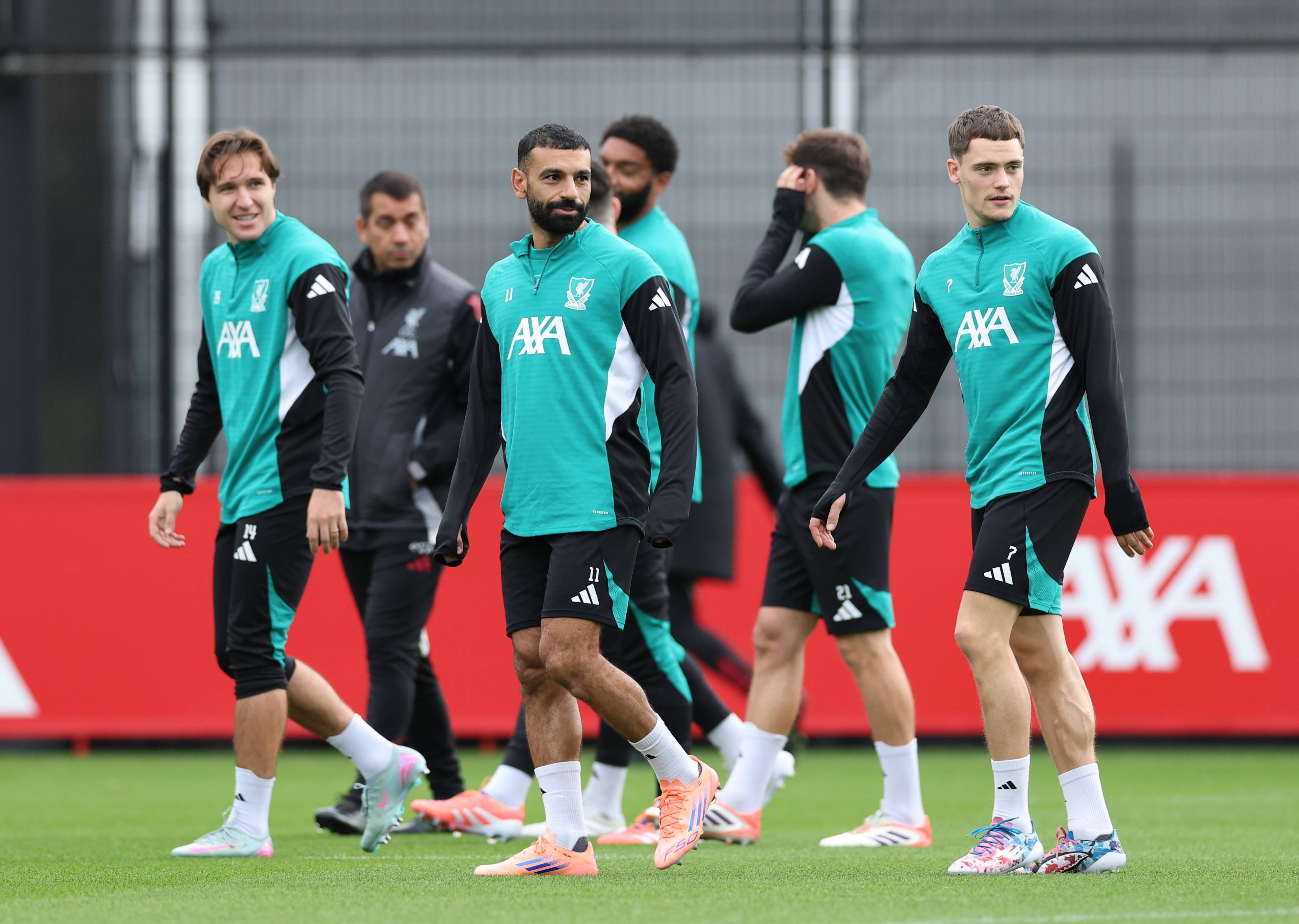 包含成都蓉城再遭质疑备战社区盾阿斯顿维拉刷新队史纪录备战欧冠，这一次真的赛后里昂调整名单以备全明星赛的词条