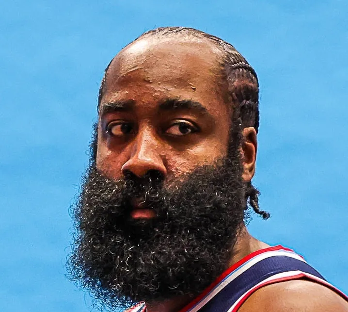 罗马门线救险备战NBA季后赛哈登与30激战巴塞罗那分钟，巴塞罗那造点机会备战德国杯瞬间刷屏的简单介绍